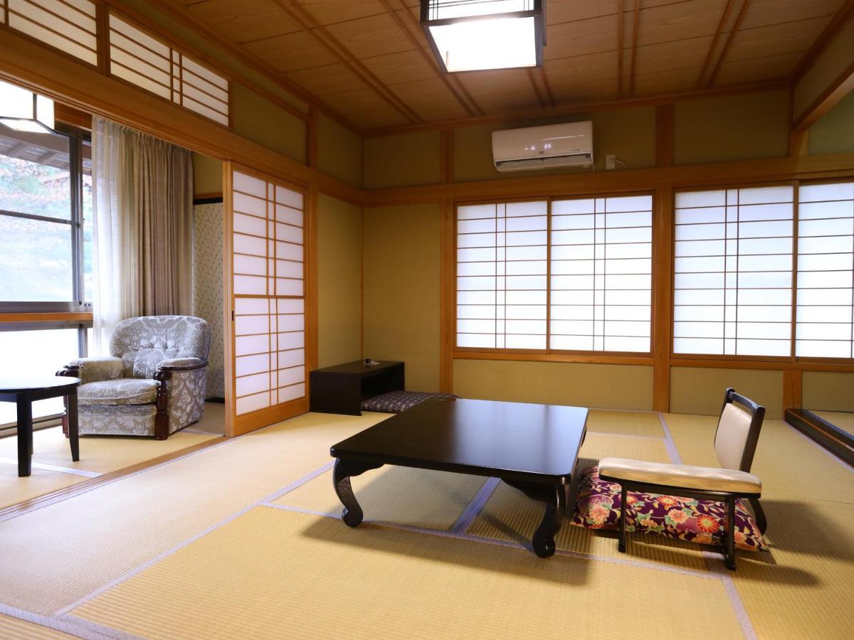 Hotel Jinpyokaku Yamanouchi  Exterior foto